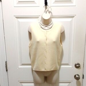 Sincerely Jules Cream Button Down Sleeveless Top Size L